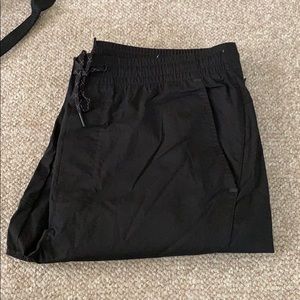men’s american eagle joggers